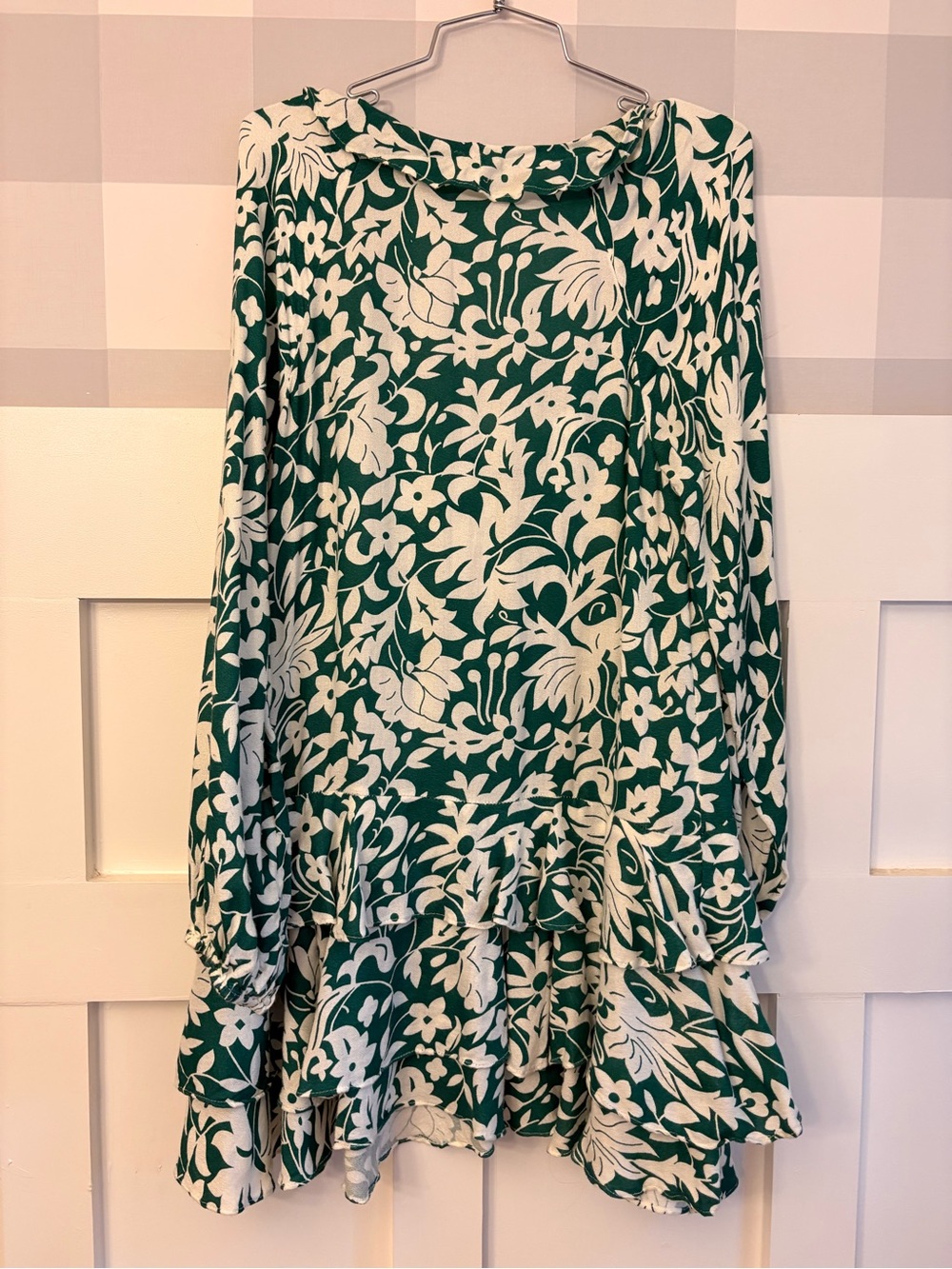 Free People Green & White Floral Tiered V-Neck Mini Dress XS - Picture 4 of 11